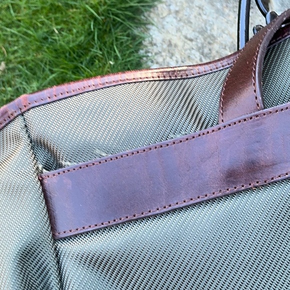 Filson Carry-On Tote Briefcase Laptop Work Bag - Picture 15 of 16